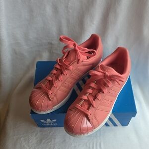 adidas Women's Pink Sneakers